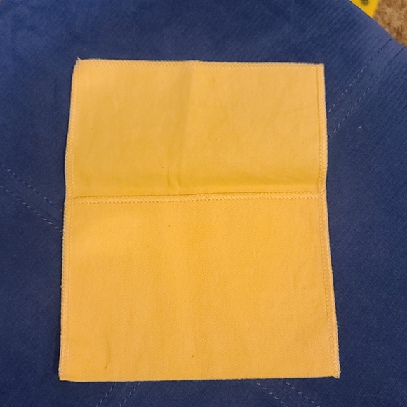 Authentic Louis Vuitton small 👝 - Picture 2 of 5